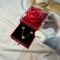 colier flower avec packaging